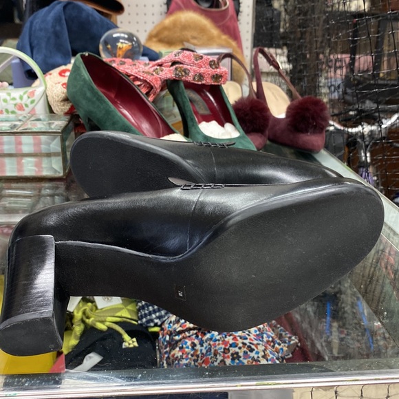 Franco Sarto Black Heeled Loafers - Sz 7 - Picture 6 of 6